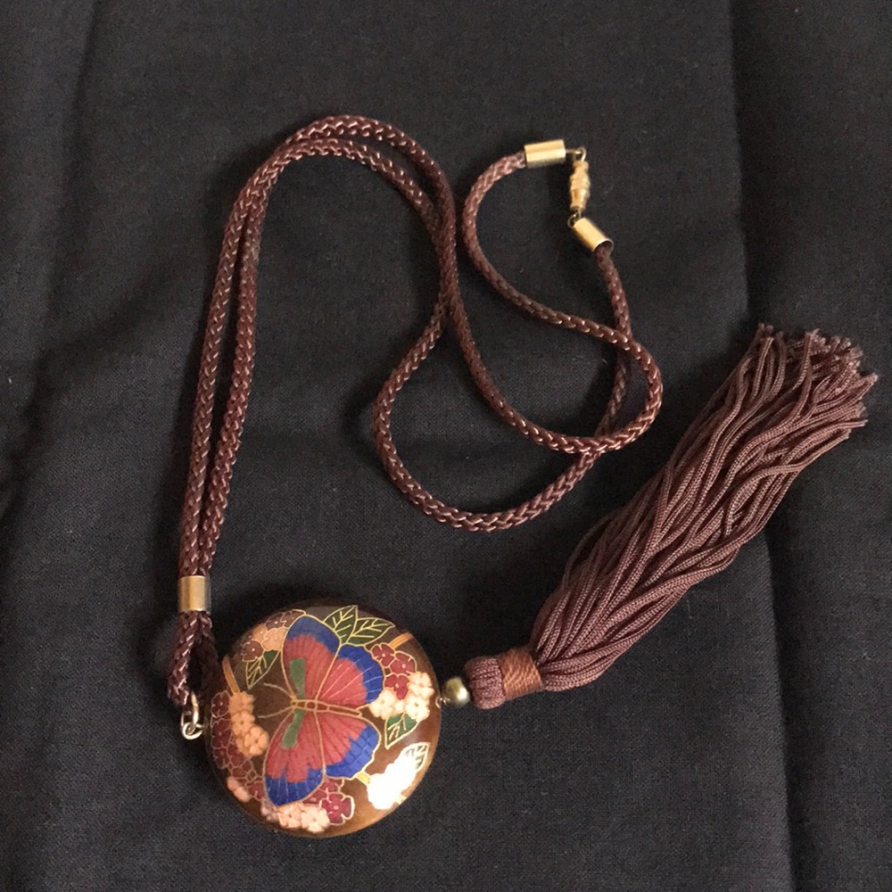Vintage 3D Double sided Butterfly/ florals enamel necklace - Picture 12 of 15